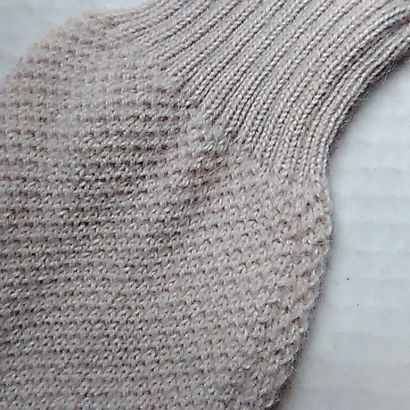 Peruvian Connection sweater - Picture 10 of 17